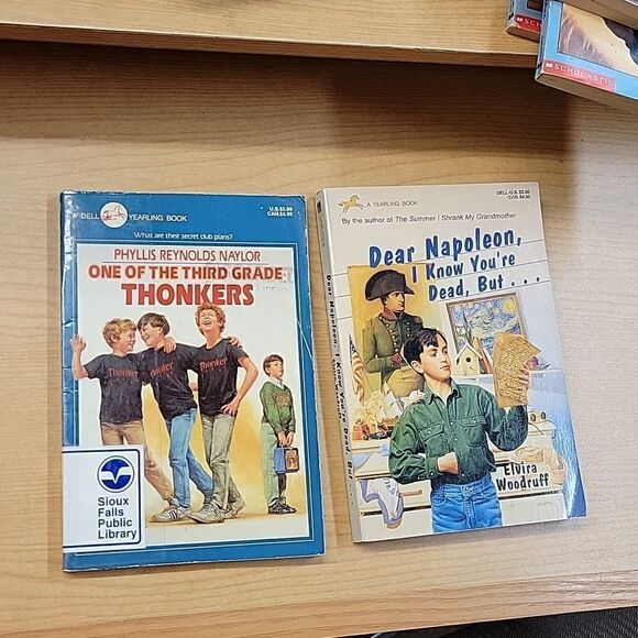 Bundle of 10 assorted paperback books by Scholastic and Dell Yearling - Picture 4 of 6